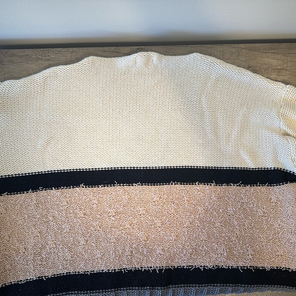 Chic Soul 1x Striped Neutrals Sweater - Picture 2 of 2